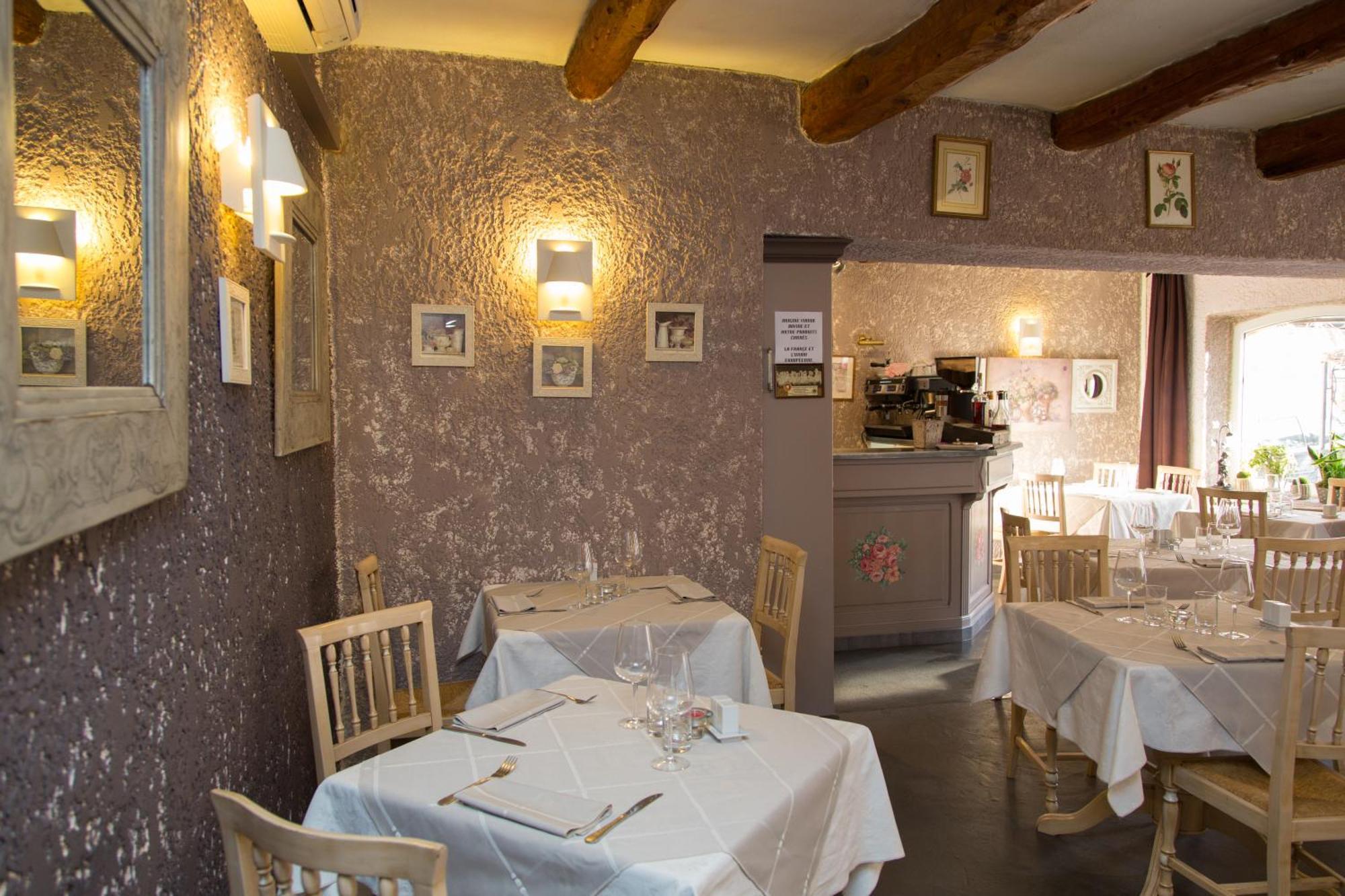 Logis Hotel Restaurant La Farigoule Sainte-Cécile-les-Vignes Zewnętrze zdjęcie