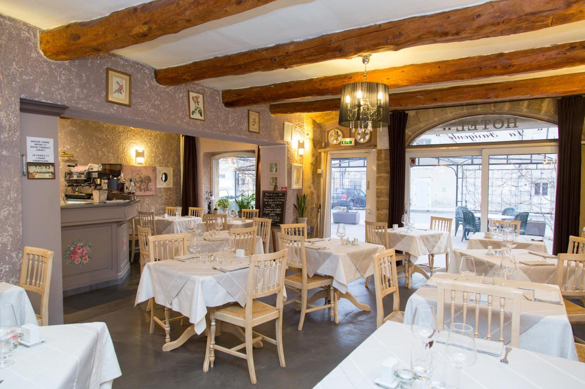 Logis Hotel Restaurant La Farigoule Sainte-Cécile-les-Vignes Zewnętrze zdjęcie