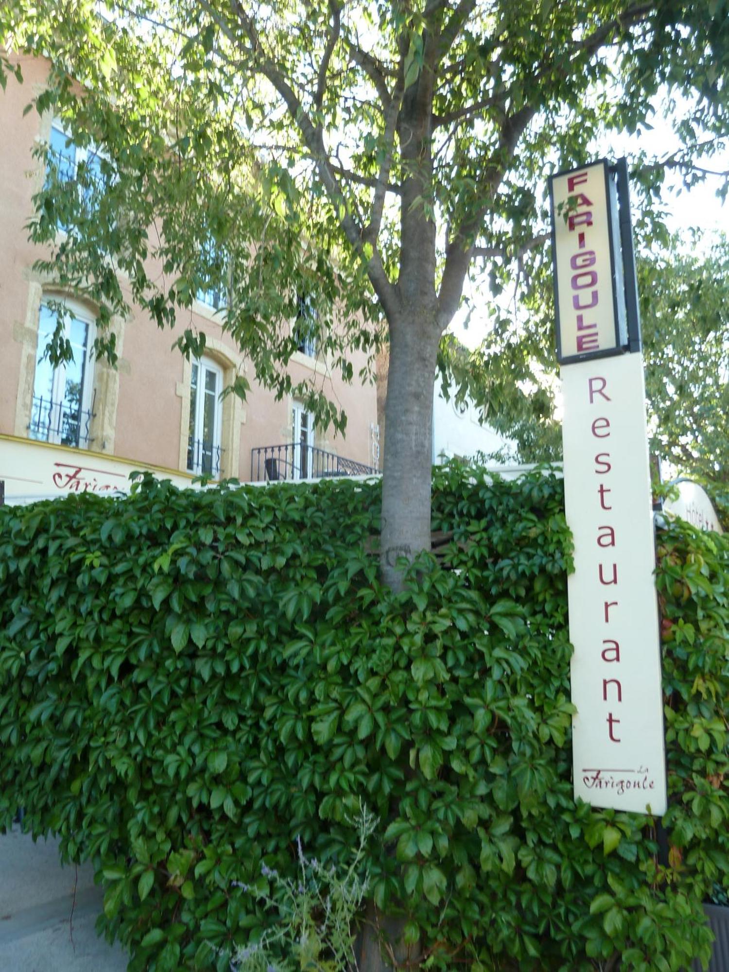 Logis Hotel Restaurant La Farigoule Sainte-Cécile-les-Vignes Zewnętrze zdjęcie
